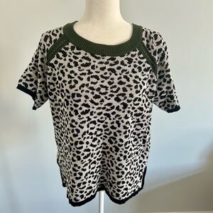 LYSSÉ Ladies Sweater - Size L